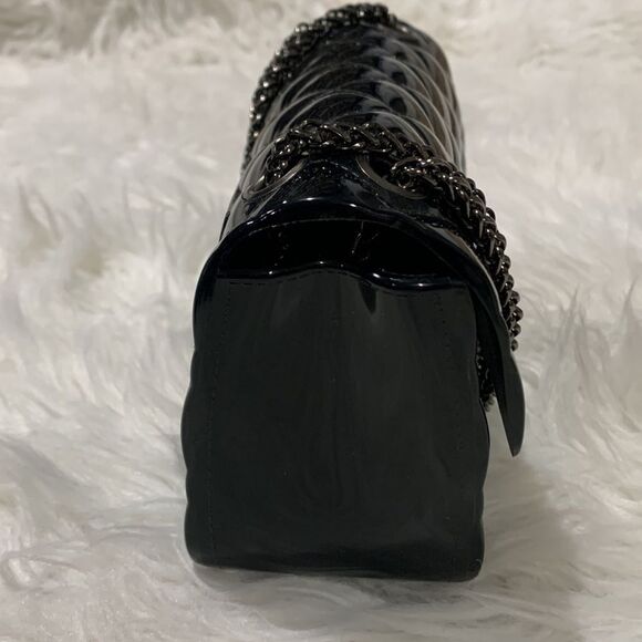 JELLY quilted look bag gunmetal chain strap crossbody/shoulder twist lock NWOT - Picture 4 of 16